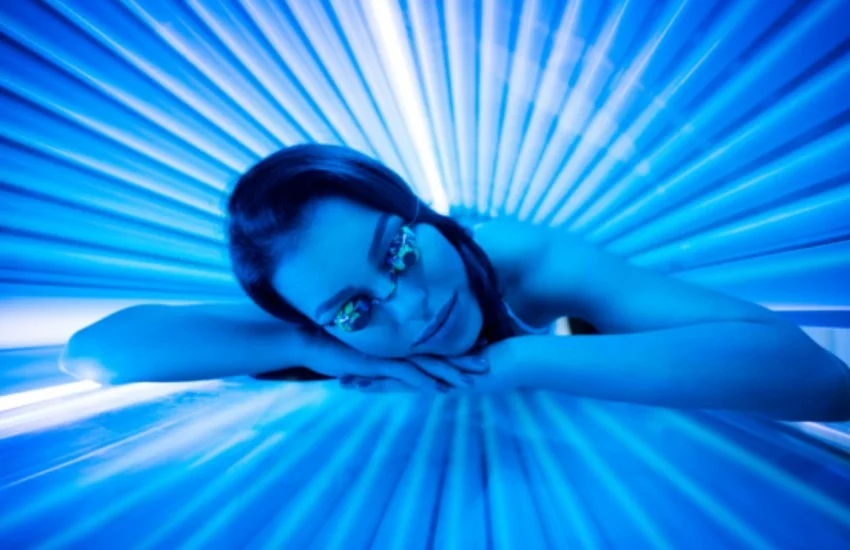 TREATMENT WITH PHOTOTHERAPY